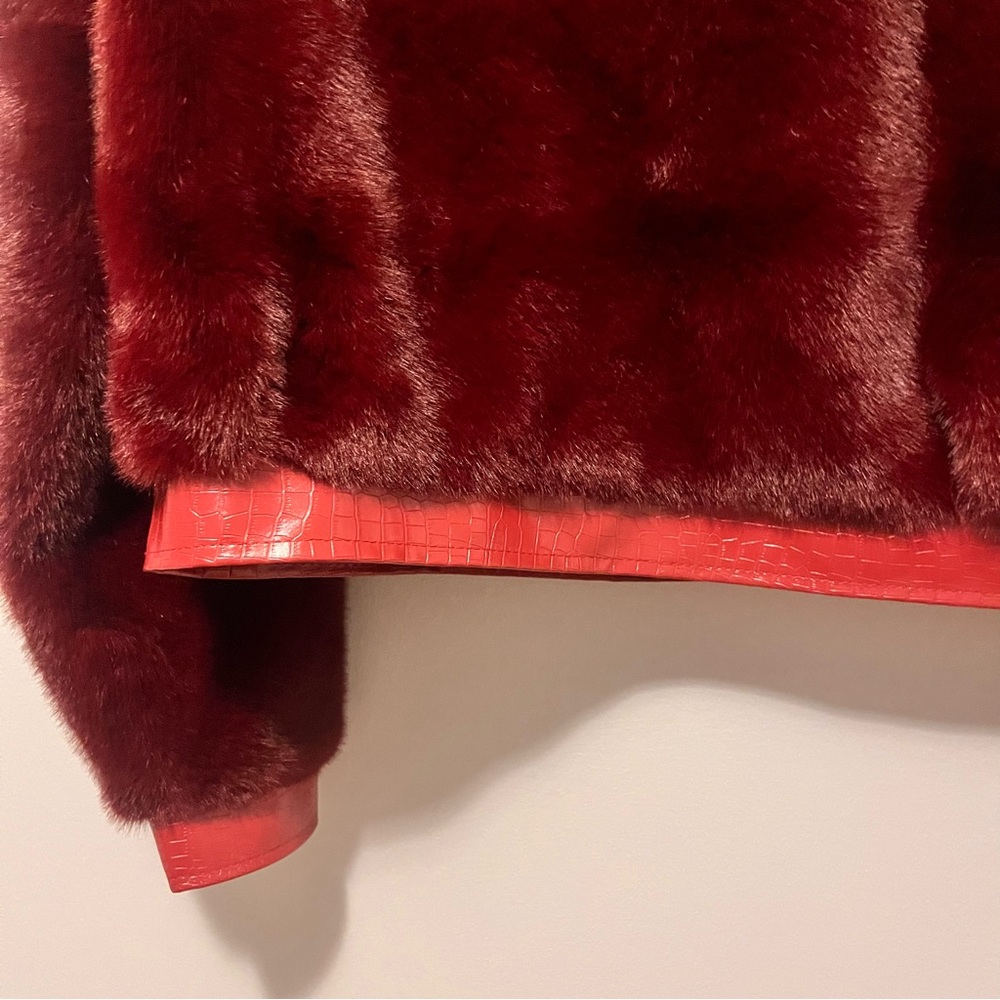 🎉🎉Red Contrast Trim Faux Croc Leather & Faux Fur Snap Button Front Zipper Moto - Picture 16 of 17